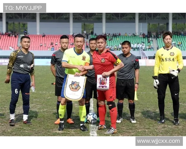 足球明星私下聚会揭秘私密瞬间与友谊时光的精彩瞬间分享